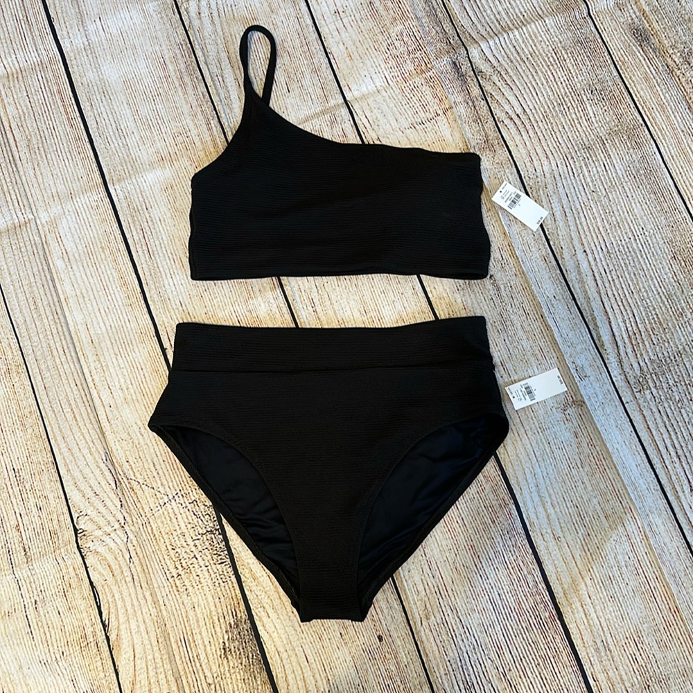 Old Navy high waisted two piece swimsuit